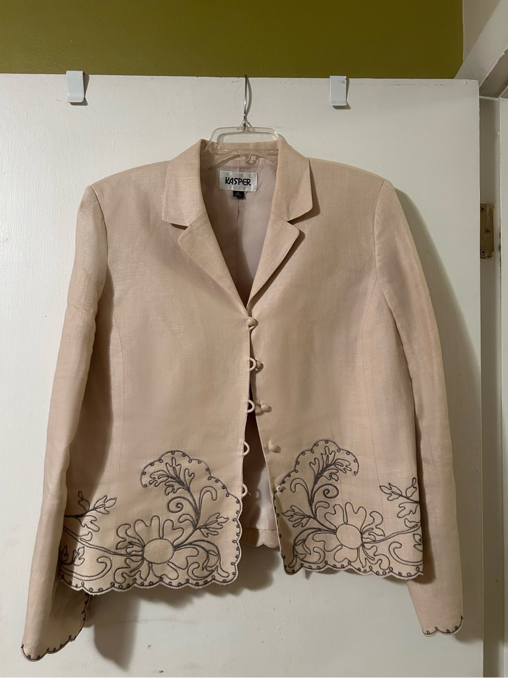 Kasper Light Blush Embroidered Linen-Blend Blazer